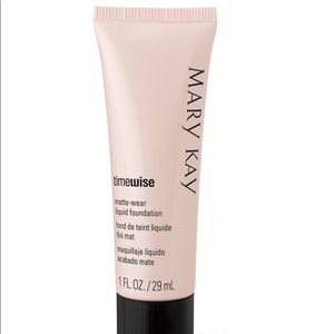 Timewise Matte Foundation || MARY KAY
